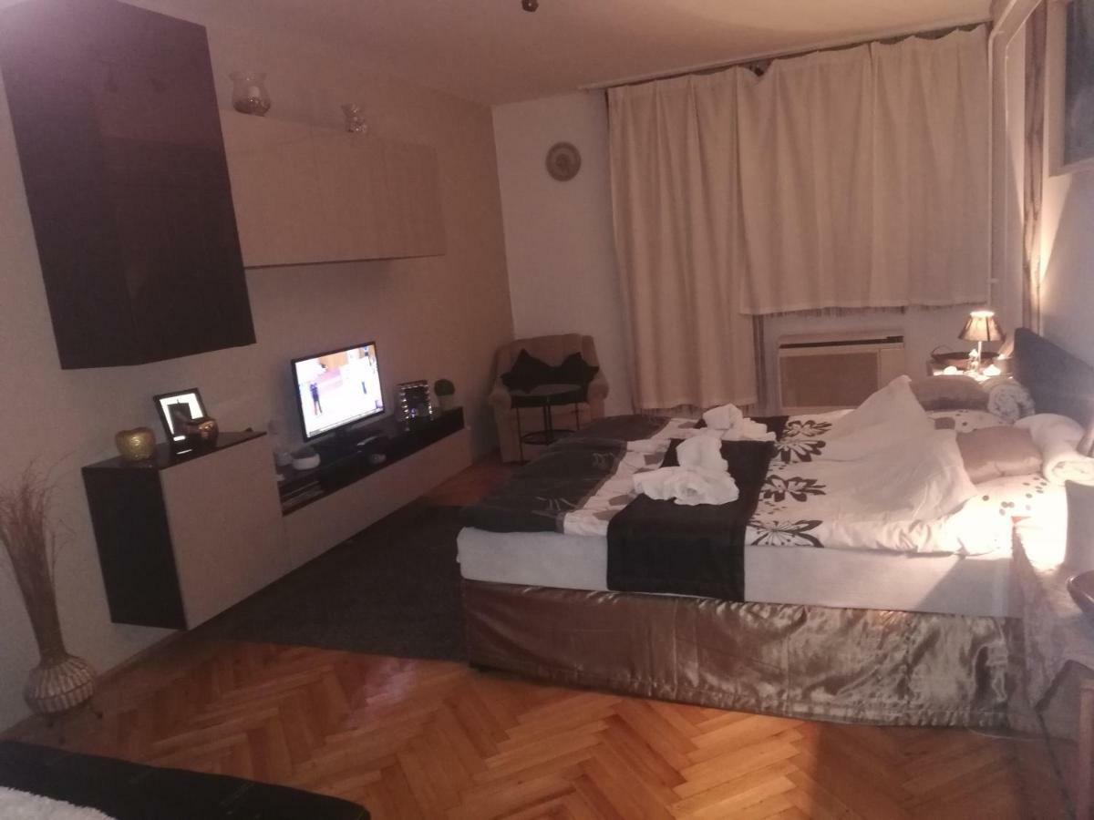 Heni Apartman Nagykanizsa Exterior photo