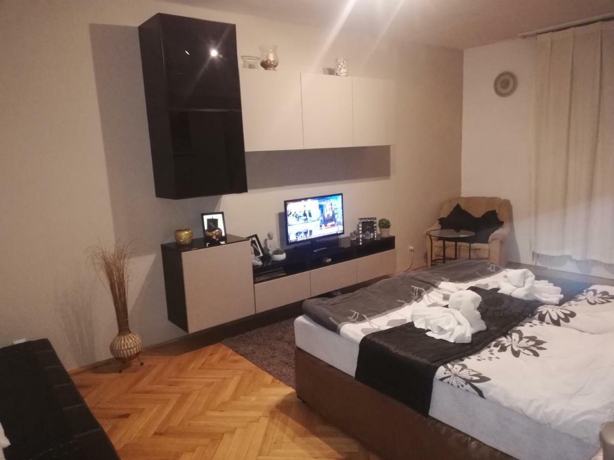 Heni Apartman Nagykanizsa Exterior photo